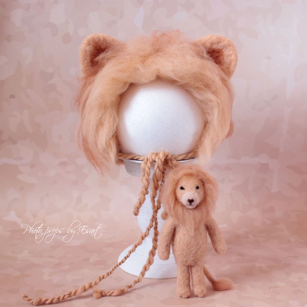 PRE-ORDER Felted newborn prop lion set, newborn felted bonnet lion stuffy photography props