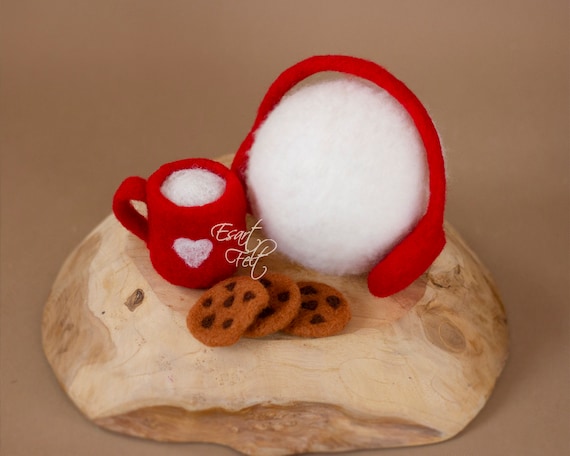 PRE-ORDER Felted newborn props, felted cup cookies red ear muff newborn photography prop winter, Christmas newborn photo props