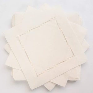 50 servilletas de cóctel color marfil 100 % lino con vainica en escalera de 15 x 15 cm