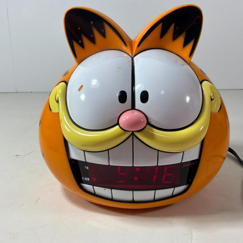 Garfield Clock - Etsy