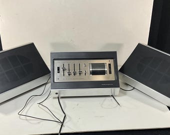 希少なピンクのパナソニック D-Snap SV-AV50 SDビデオカメラ（カードと