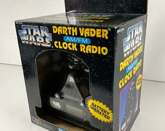 Vintage 1995 Star Wars Darth Vader AM/FM Clock Radio Sealed