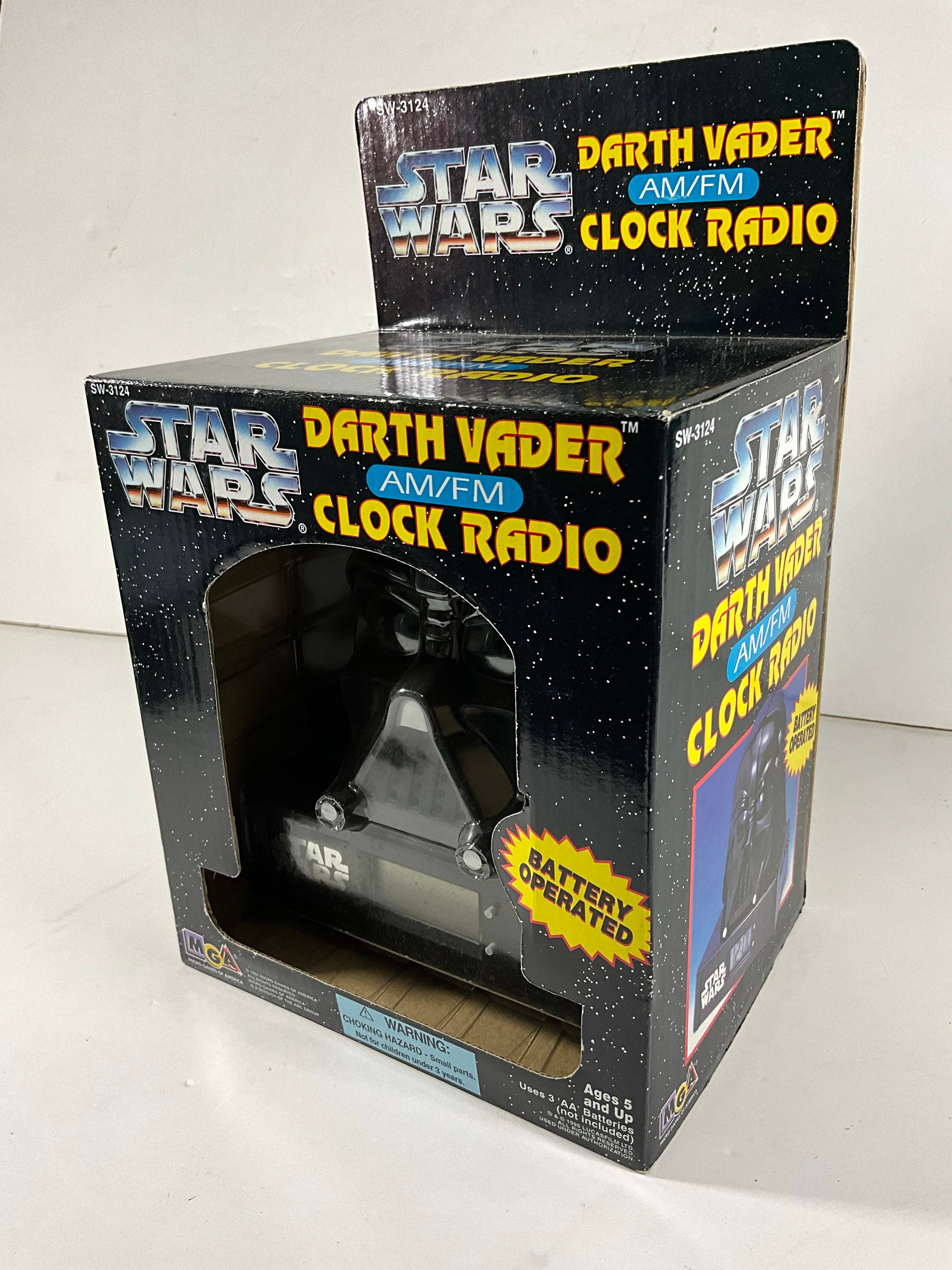 Vintage 1995 Star Wars Darth Vader AM/FM Clock Radio Sealed Unused