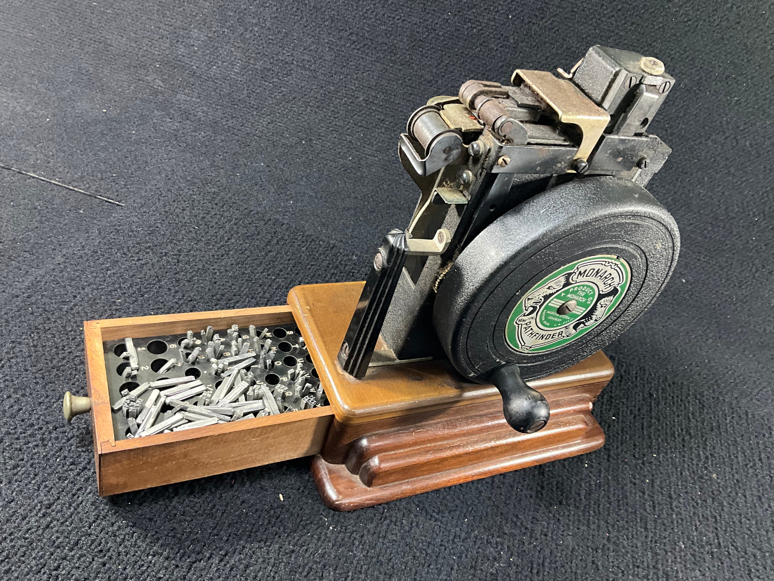 ビンテージ モナーチ価格タグマーキングシステム 工業用アールデコ Vintage Monarch Price Tag Marking System. Industrial Art Deco - Etsy