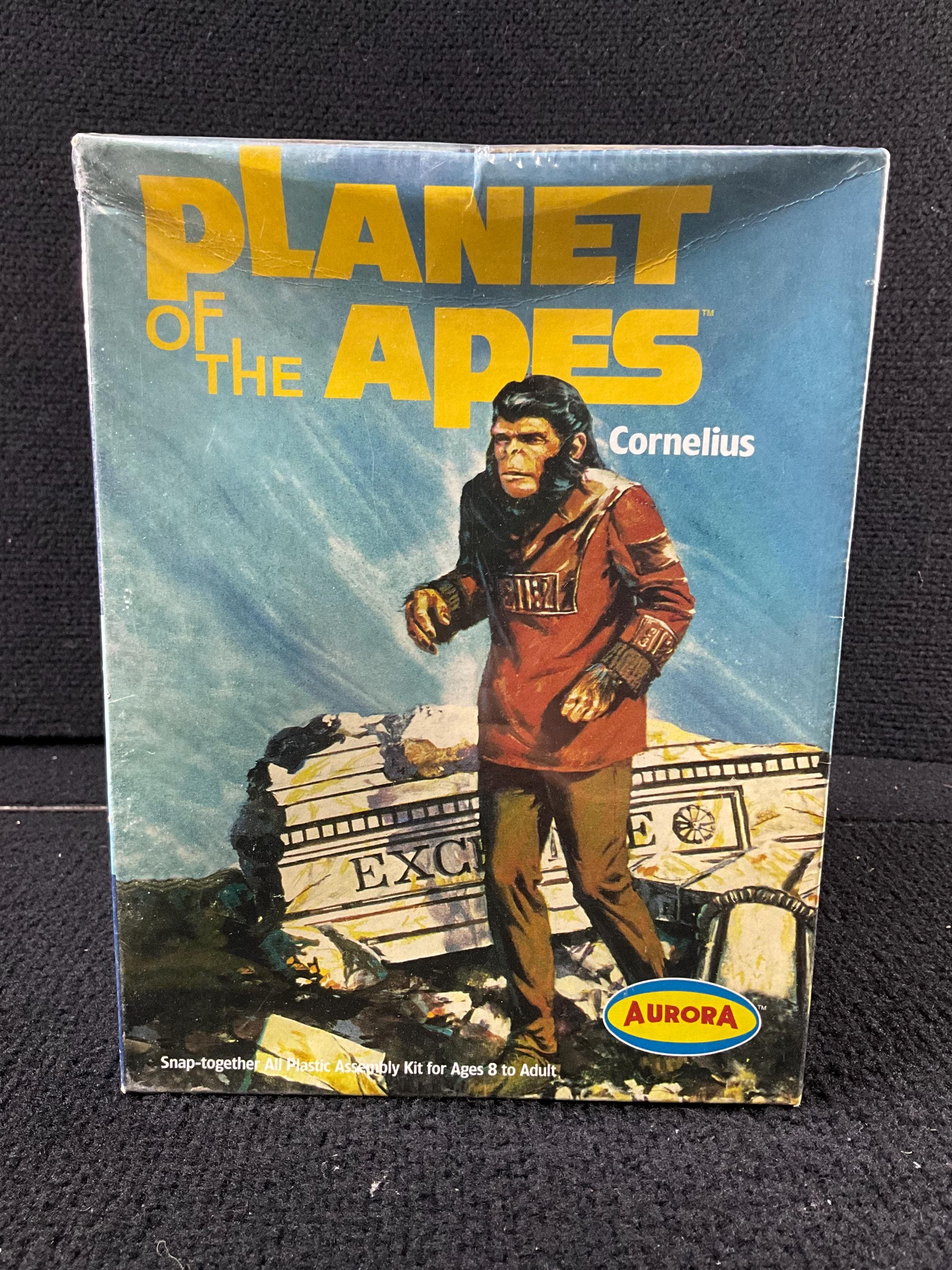 Planet of the Apes Model Kit. 2000 Aurora Model # 6803 Cornelius