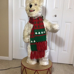 Vintage Christmas Mechanical Automaton Animatronic Store Front Dancing Bear. No shipping.