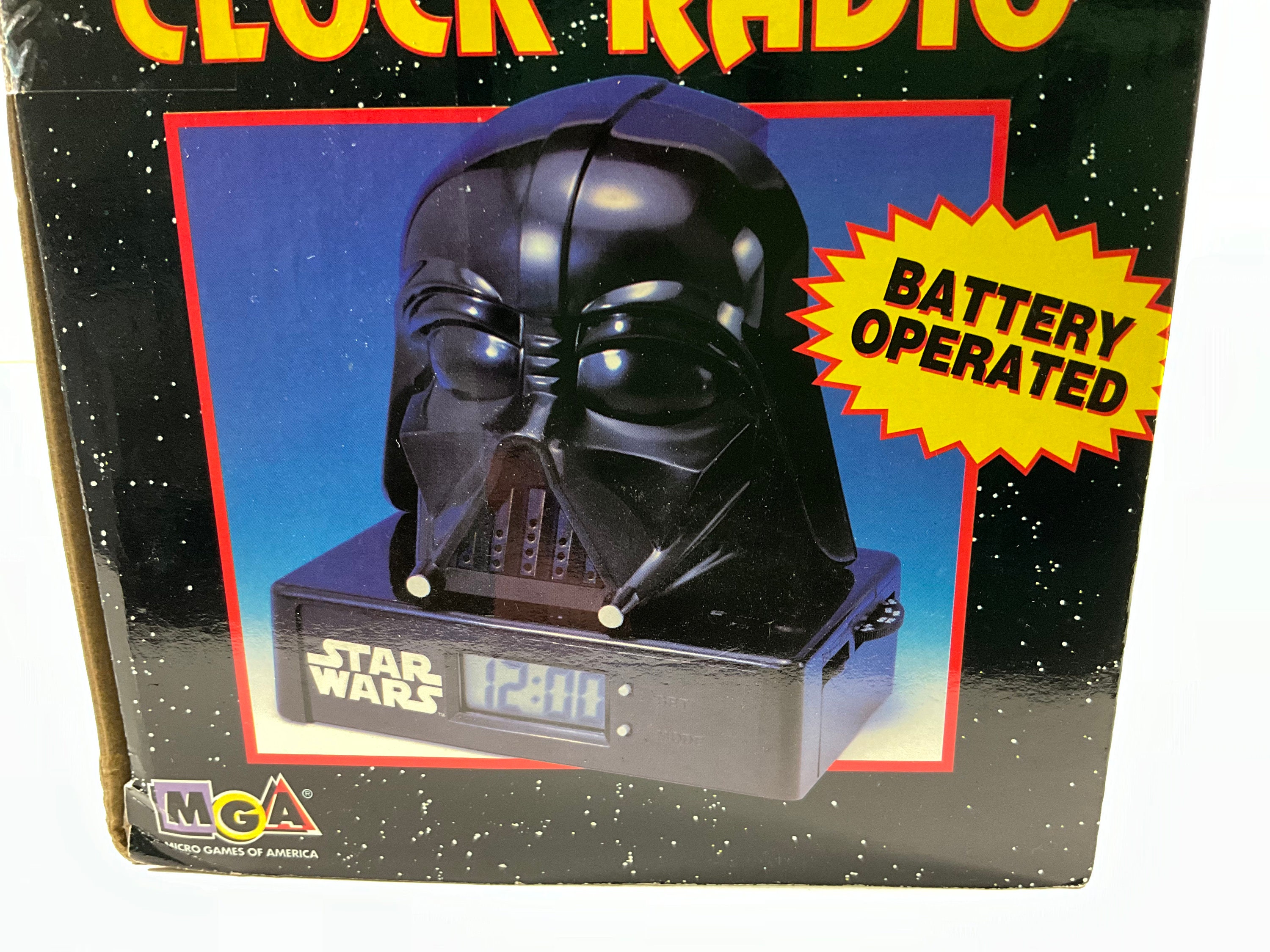 Vintage 1995 Star Wars Darth Vader AM/FM Clock Radio Sealed Unused