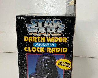 Vintage 1995 Star Wars Darth Vader AM/FM Clock Radio Sealed