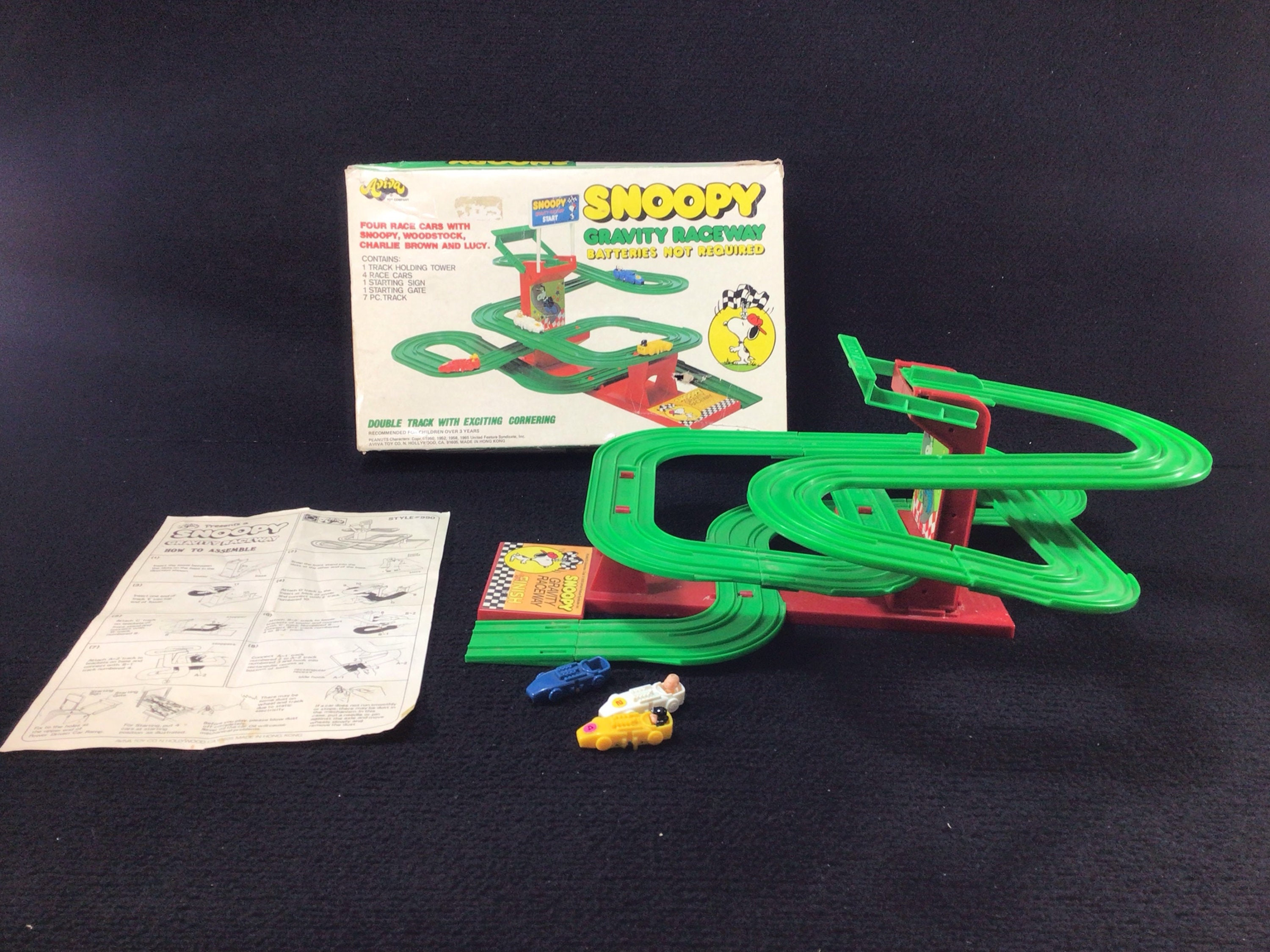Rare Vintage Peanuts 1970's Snoopy Gravity Raceway. Aviva Toy