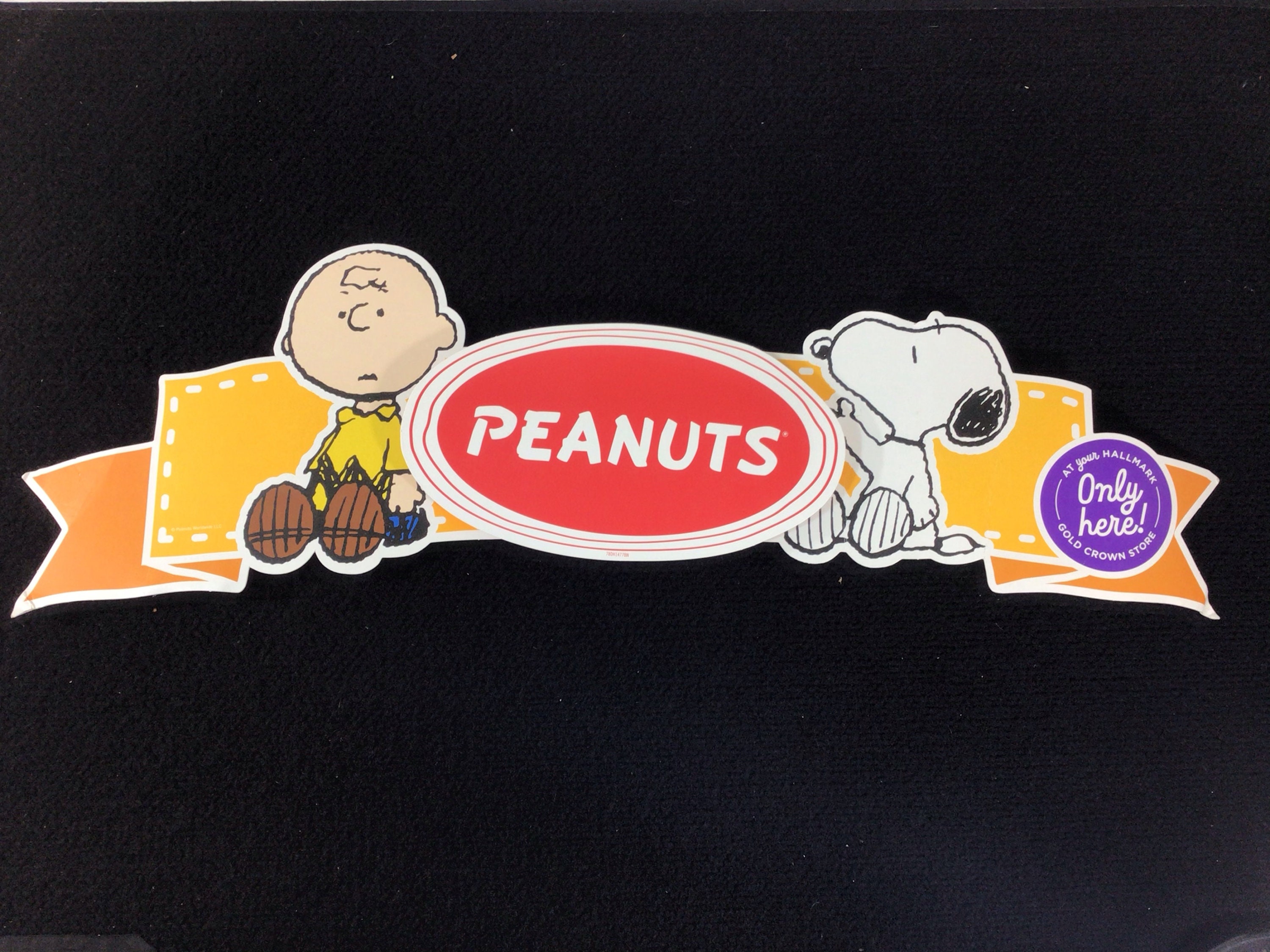Snoopy Charlie Brown Peanuts Hallmark Gold Crown Store Display 24