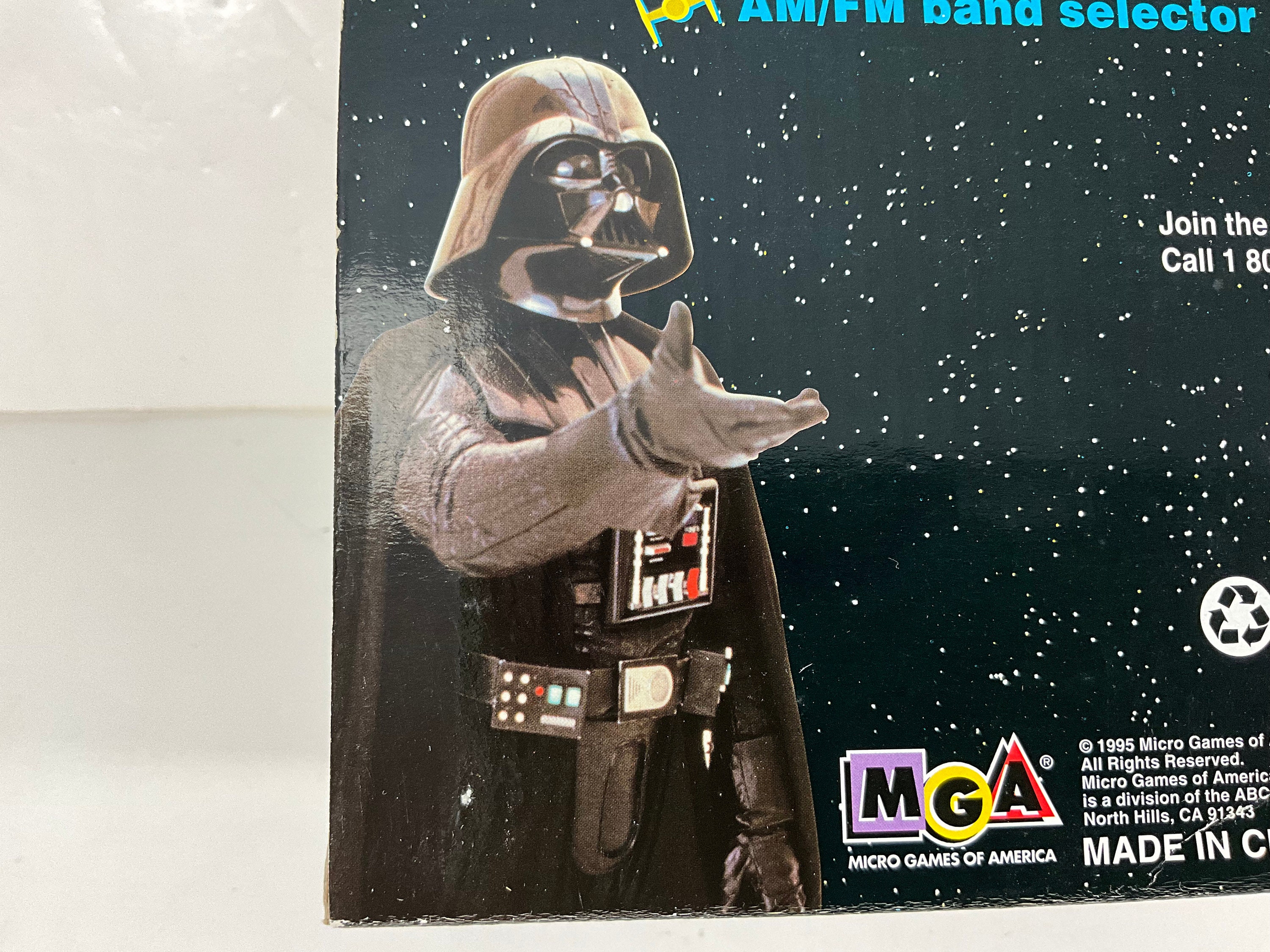 Vintage 1995 Star Wars Darth Vader AM/FM Clock Radio Sealed Unused
