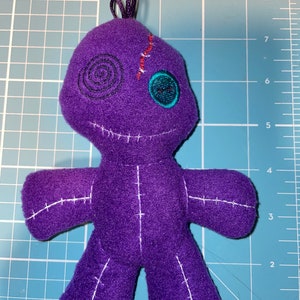 Digital Machine Embroidery Design, Stuffie, Voodoo Doll Tessalated, 5x7 image 1