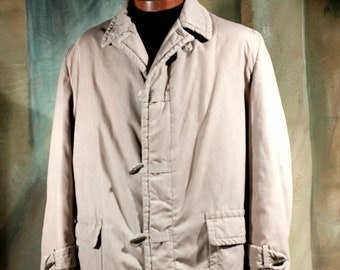 Vintage 1960s McGregor Tan Coat Mens "From the Ends of the Earth, and Science in Fashion" Tan Duffle Toggle Buttons M 42 Puffer