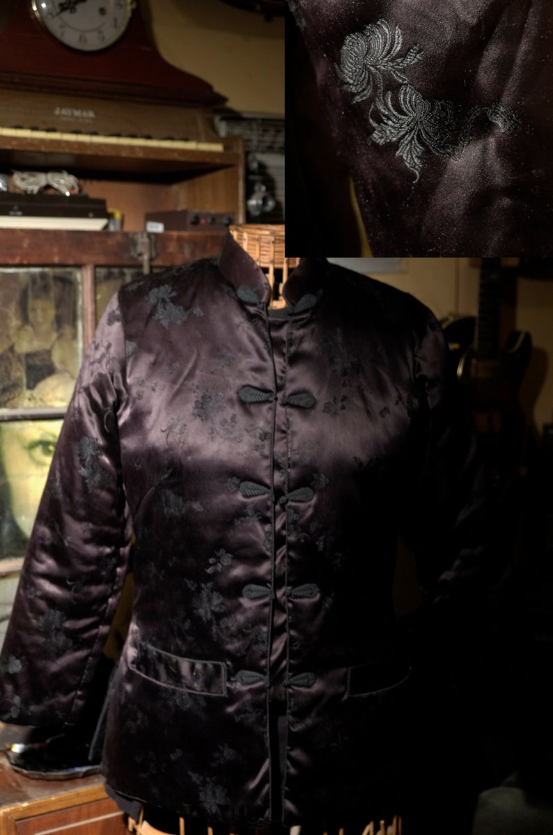 Vintage 60/'s Black Mandarin Padded SilkSatin Nylon Jacket The Only Thing You Want To Be From China Woman/'s M Mandarin Frog Clasps