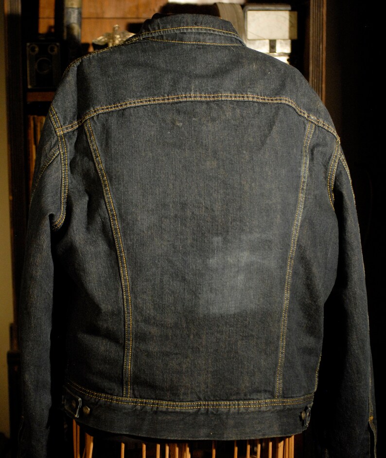 Vintage Lee Sherpa lined Blue Jean Denim Jacket Diamond Stitched Lined Sleeves tagged M early 70's Men or Women image 8