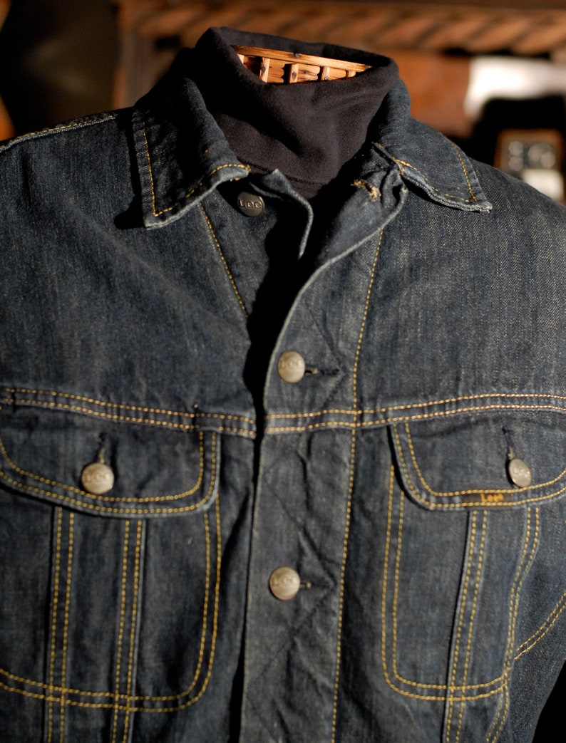 Vintage Lee Sherpa lined Blue Jean Denim Jacket Diamond Stitched Lined Sleeves tagged M early 70's Men or Women image 3