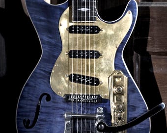 Pickup Strat Bigsby Duncan Little '59™ in acero fiammato Memphis Rocket Blue F Hole di Postal Custom