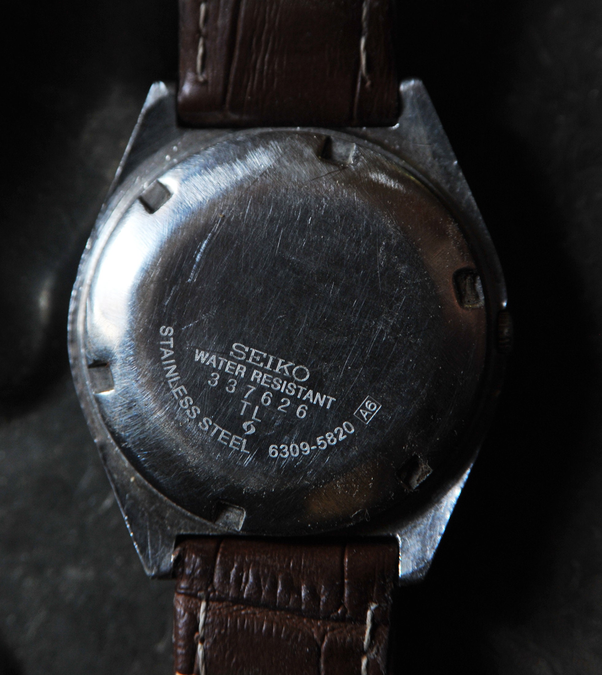 Vintage Deco 70's SEIKO 5 Mens Automatic Mechanical 35mm Wrist