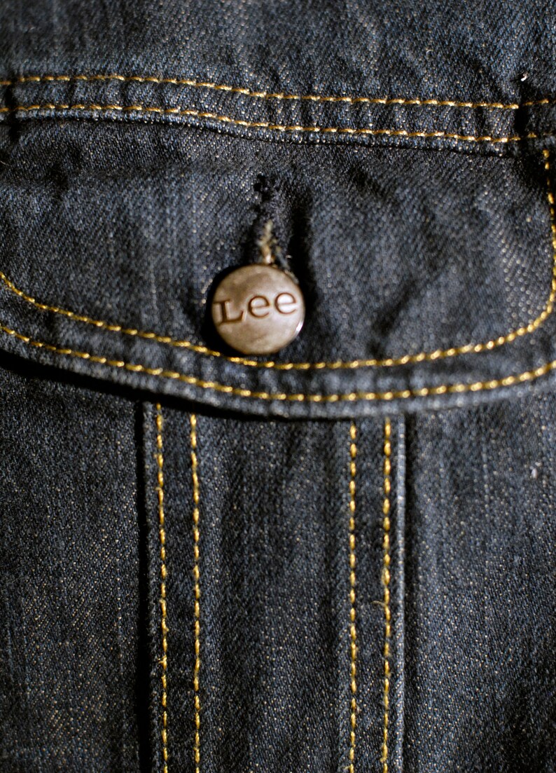 Vintage Lee Sherpa lined Blue Jean Denim Jacket Diamond Stitched Lined Sleeves tagged M early 70's Men or Women image 6