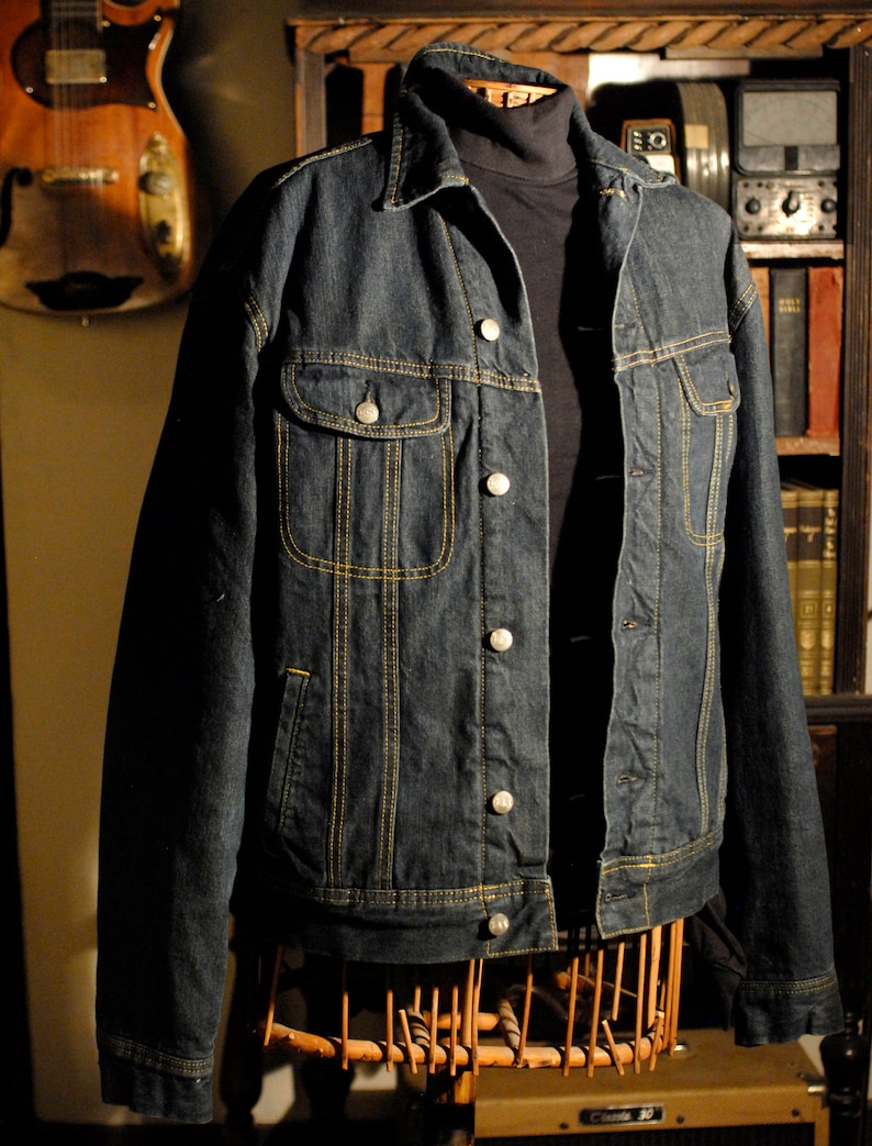 Vintage Lee Sherpa lined Blue Jean Denim Jacket Diamond Stitched Lined Sleeves tagged M early 70's Men or Women image 2