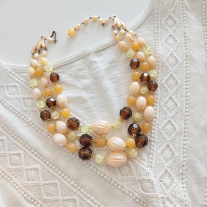 WEST GERMANY girocollo collana vintage anni &#39;60 di perle marroni e beige multifilo 3 fili da donna