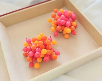 Vintage 60's big fuchsia and orange beads clip on earrings