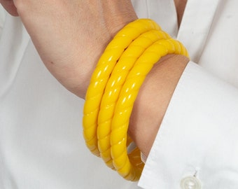 Set 3 bracciali vintage rigidi giallo limone anni '70 da donna