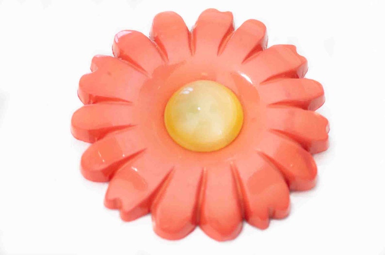 Spilla vintage anni '80 fiore in resina color arancione immagine 5