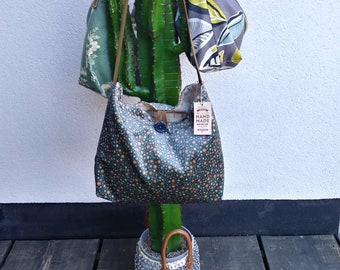 Handcrafted Tote Bag/Shopper/Market bag/Sac cabas made with vintage French fabrics and leather handle.