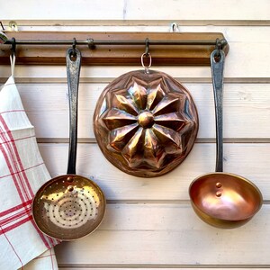 French vintage hanging decor: 2 copper/iron utensils & 1 copper cake mould, country farmhouse kitchen decor, image 3