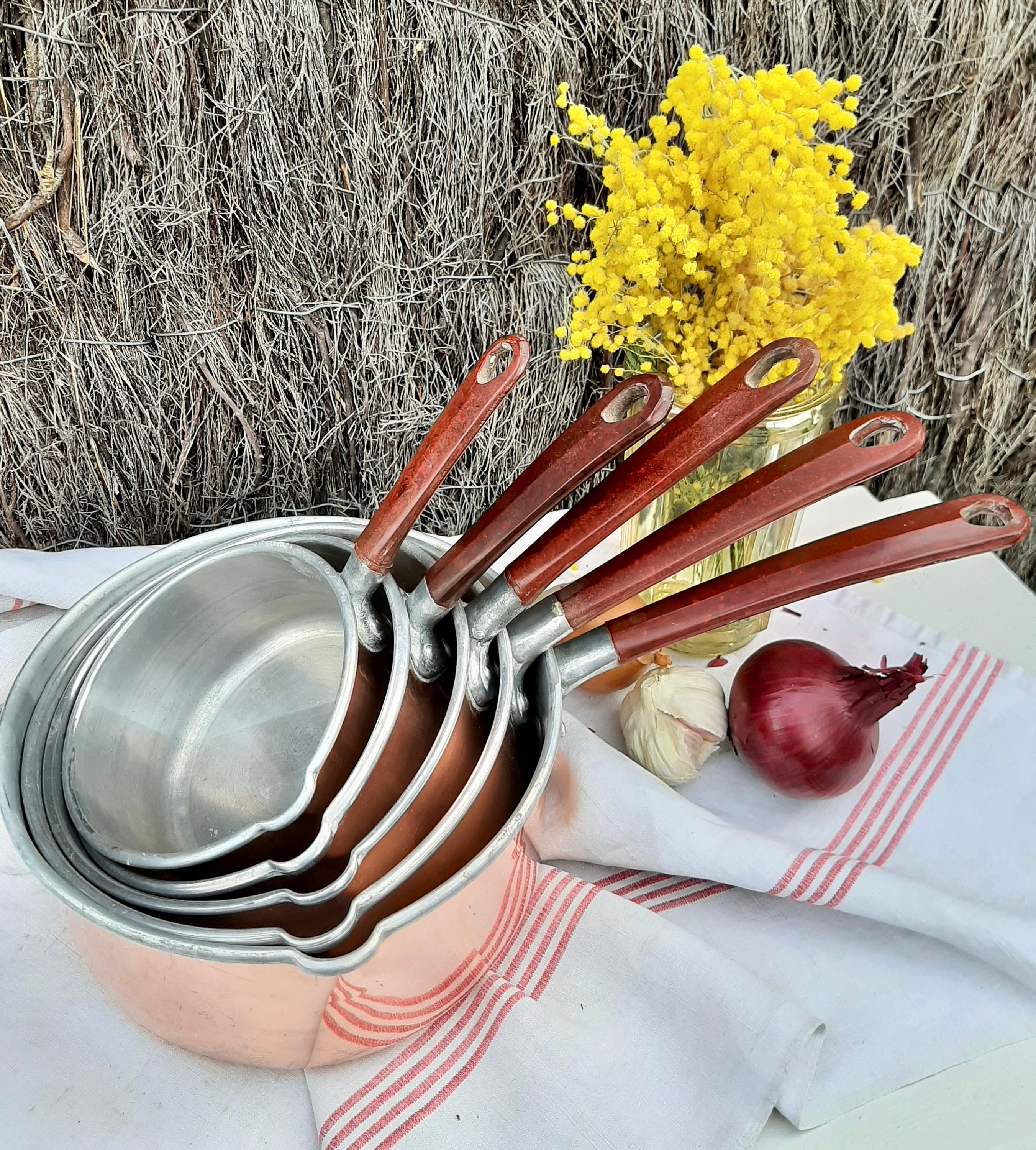 Rare - 5 Fabuleux Pots en Cuivre Art Déco avec Poignées Bakélite, Casseroles Des Années 1930 Fabriqu