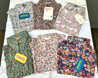 Par de camisas unisex vintage francesas de los años 70 con estampado floral para niños, talla 6.