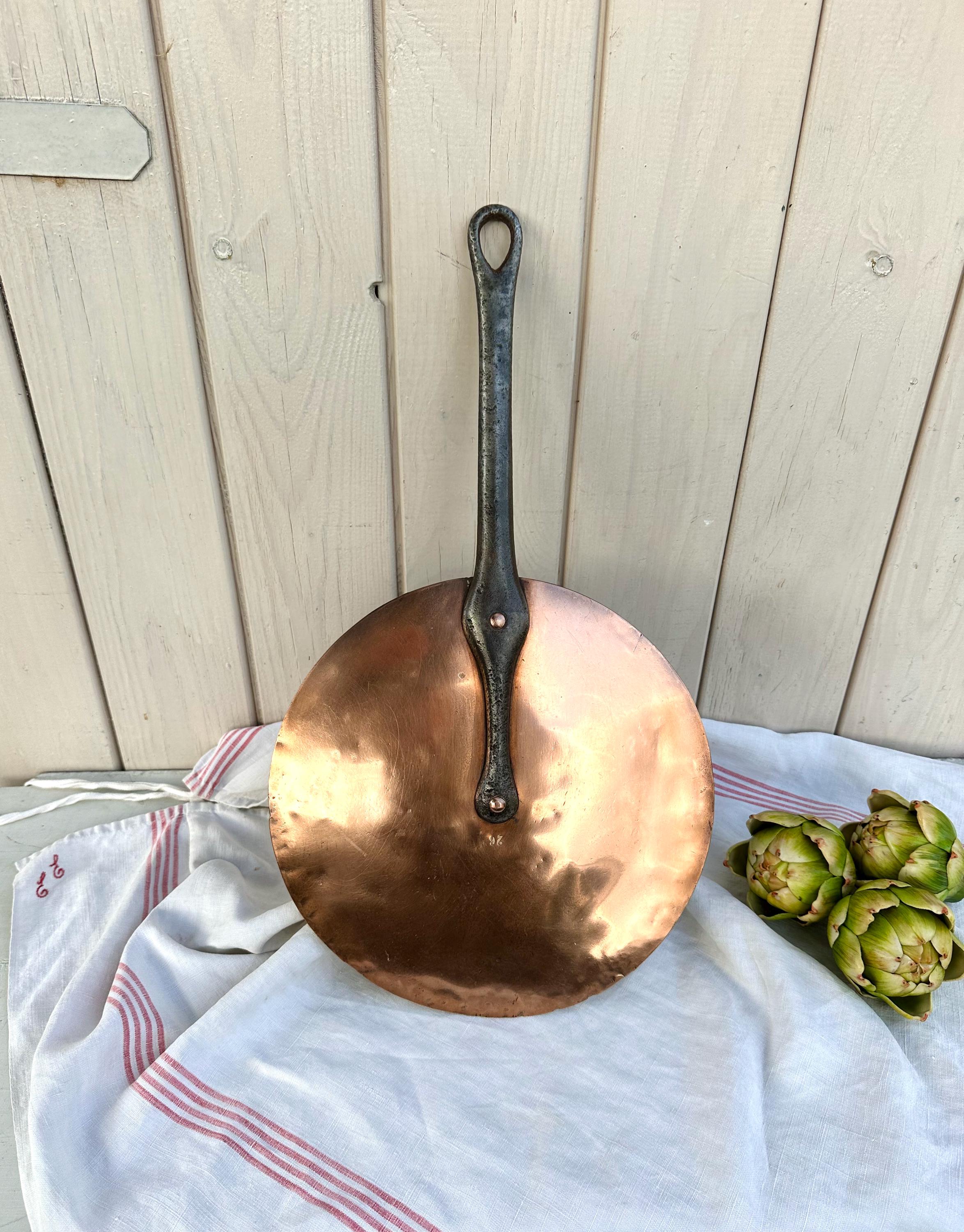 Ancien Couvercle De Poêle à Feu - Fret Et Cendrier - Laiton - Complet - Occasion