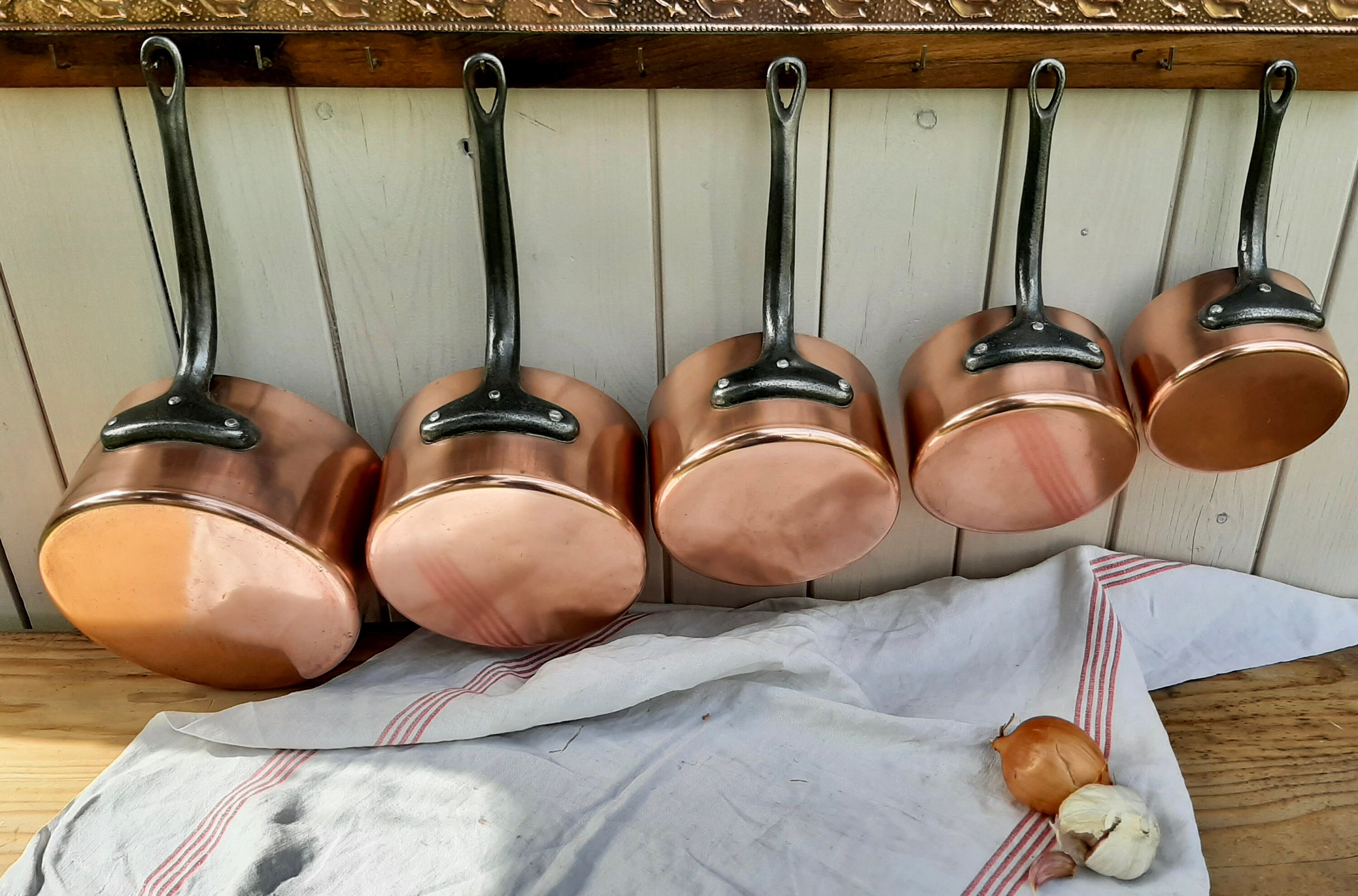 Français Pot en Cuivre Vintage de 1, 7 mm, Poignées Fer, Casseroles Doublées d'étain, Excellent État