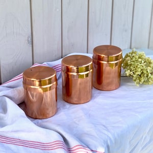 Vintage franska kopparköksgrytor med lock - set om 3
