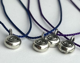 Halskette Bohokette natürliche Seide,  silk and sterlingsilver evil eye symbol necklace