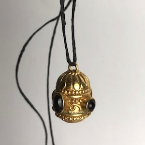 Halskette Leinenband   irisches, gewachstes Leinen    Palazzo Anhänger vergoldet     Onyxperlen