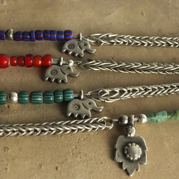 Armband  antike Glasperlen   Handelsperlen Afrika   handgefertigte Silberketten Afghanistan    Sterlingsilberanhänger