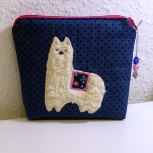 Embroidery file applique Lama in 3 sizes 10 x 10 cm, 13 x 18 cm and 20 x 20 cm frame image 2