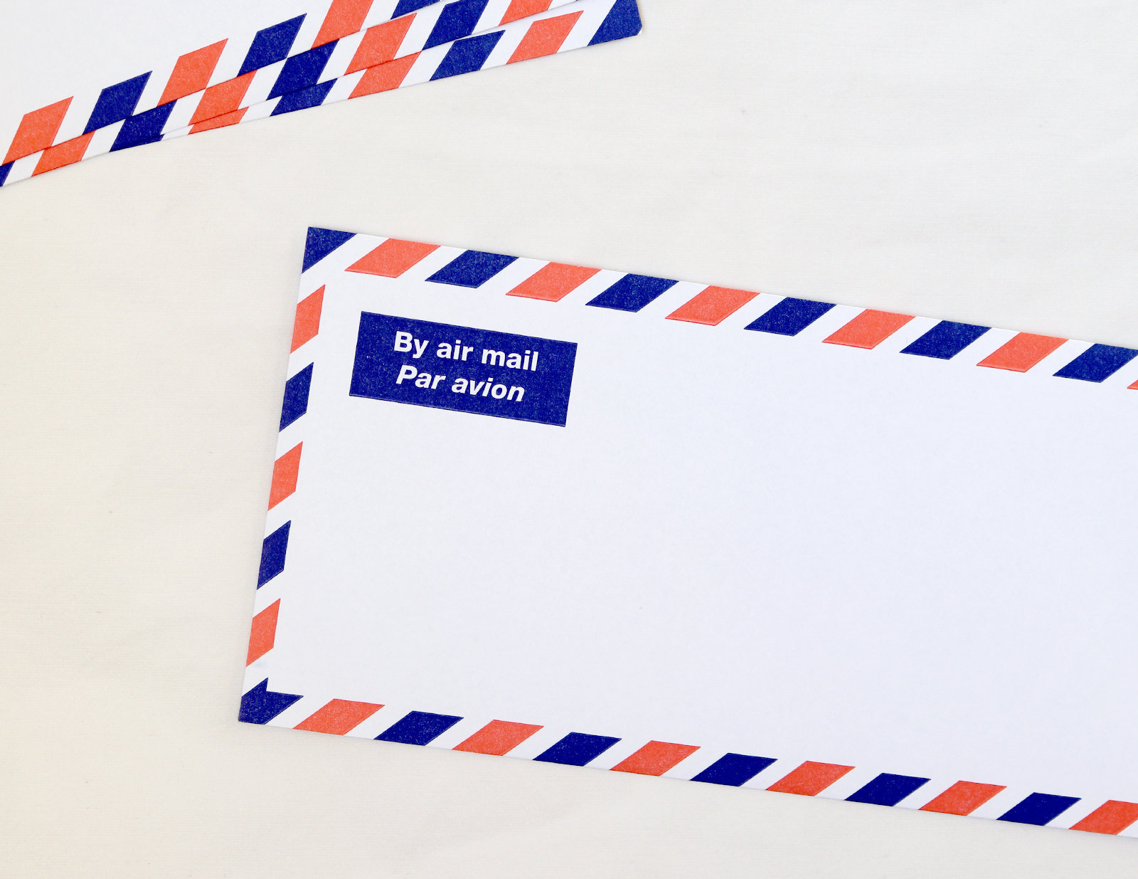 22 Vintage Air Mail Envelopes Starbright White Wove Red Blue