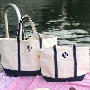 Embroidered Monogram Canvas Tote Bag, Personalized Canvas Boat Bag, Teacher Tote, Mom Bag, Monogrammed Travel Bag, Bridesmaid Gift Bag