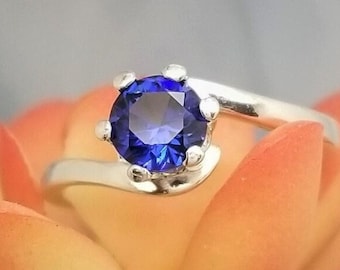 Blue Sapphire Bypass Crescent Everyday Ring