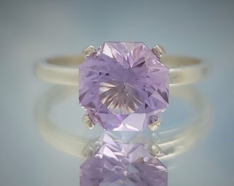 Rose de France Amethyst Silver Ring