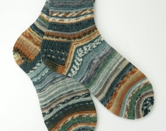 hand knitted men wool socks, UK 10-11 men US 11-12 wool socks, hand knit socks, socks, warm socks, handmade socks, gift for men