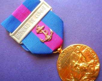 Médaille Militaire - Pins métal - Elegance Marine