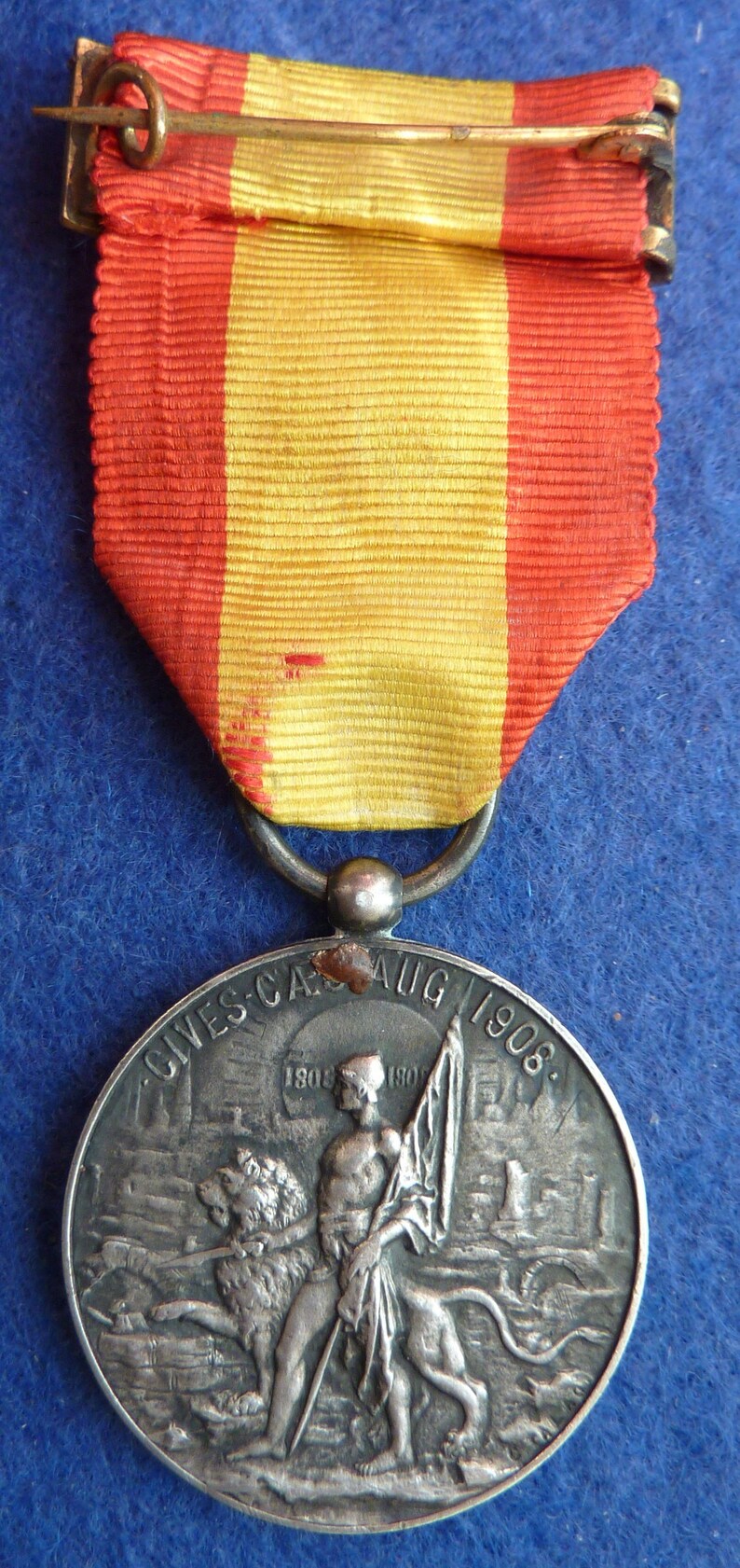 Rare 1908 Spanish Military Medal Commemorating Sige of Saragossa in 1808. Very Desirable. image 2