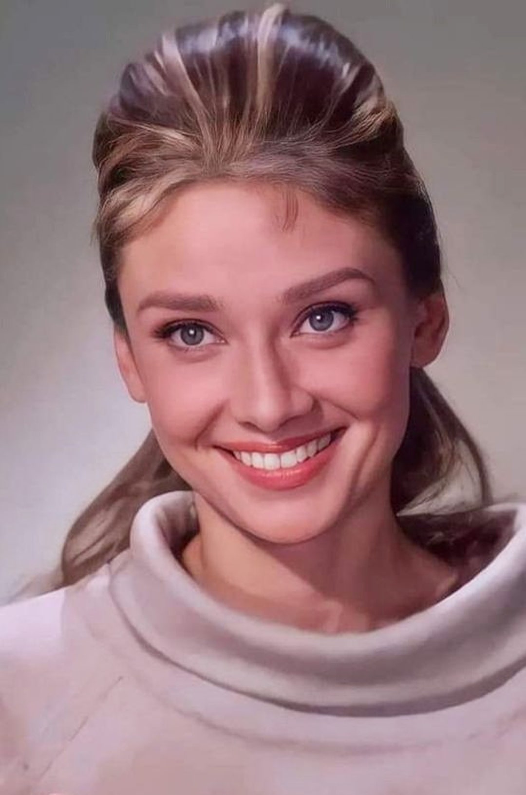 Postcard Type Publicity Art Photograph of the Smiling, Beautiful