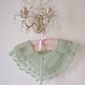 Knitting pattern for Capelet