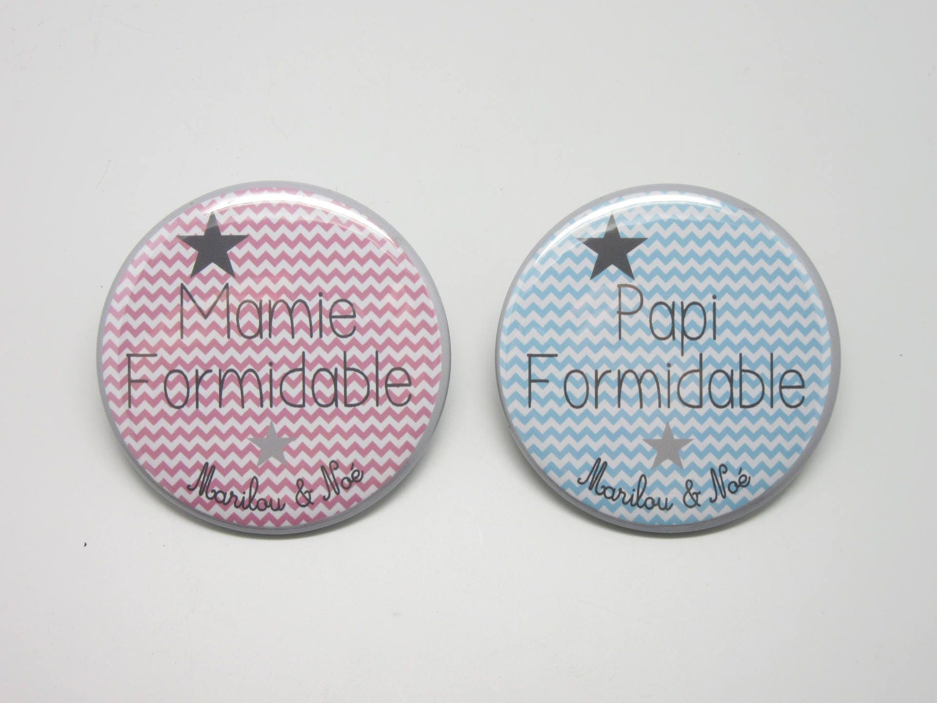 Special Papi Mamie Formidable - Lot de 2 Magnets 56mm Framboise et Turquoise