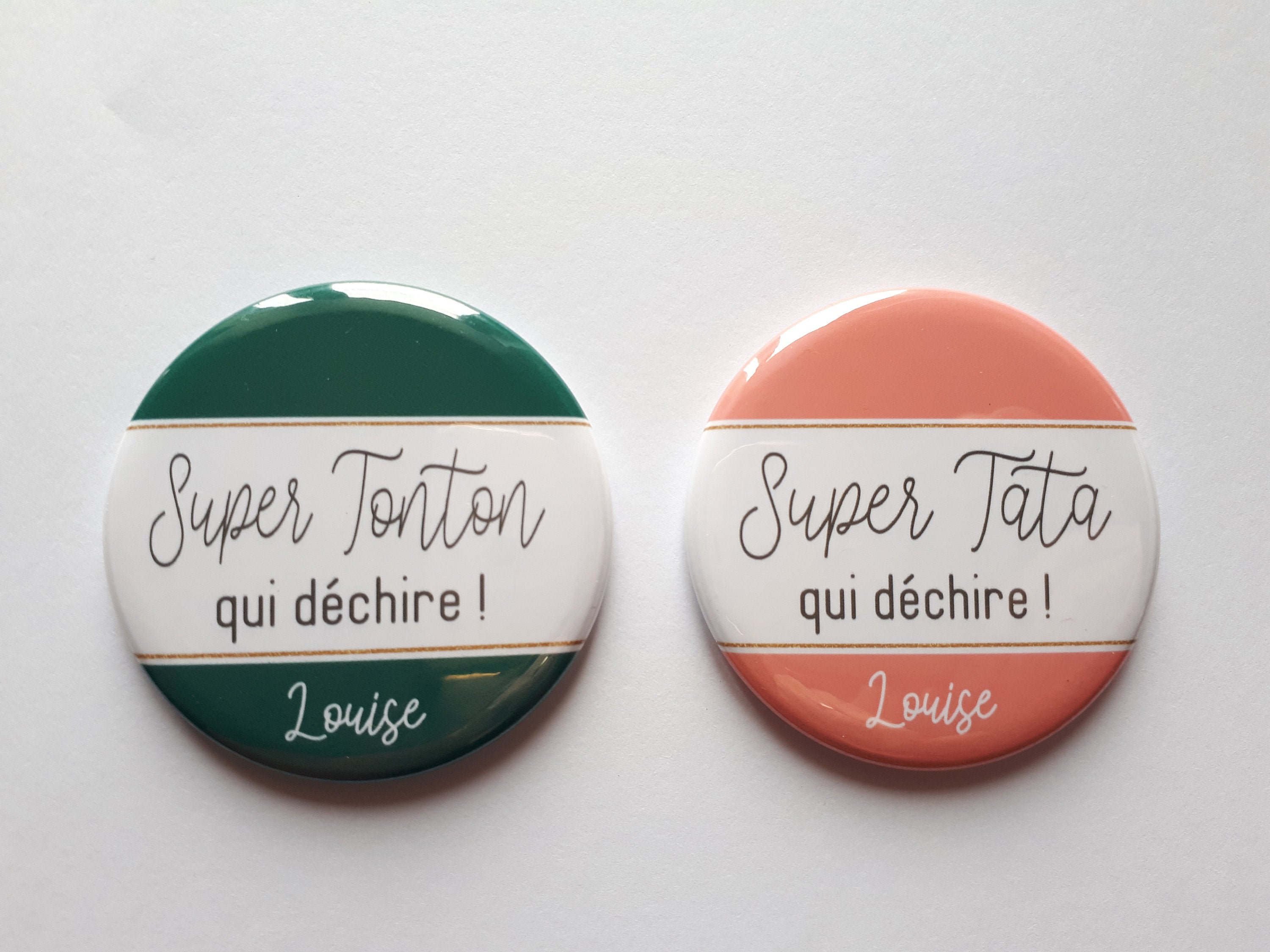 Lot de 2 Magnets 56mm Personnalisables - Super Tonton et Tata Qui Déchirent Vert Emeraude Corail